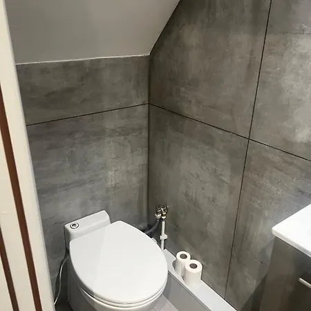 Apartment Sous Les Toits De Trocadero