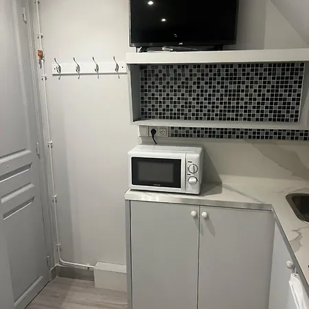 Sous Les Toits De Trocadero Апартаменты Париж