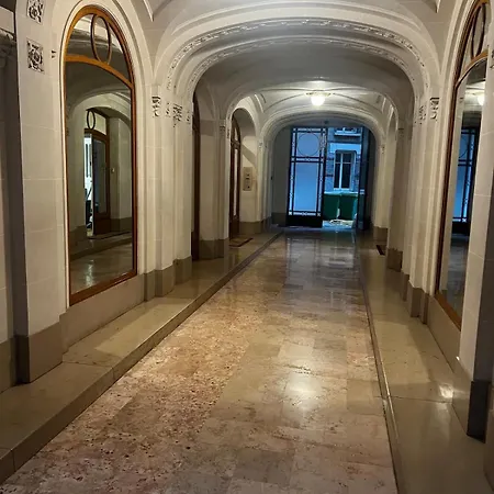 Sous Les Toits De Trocadero Appartement